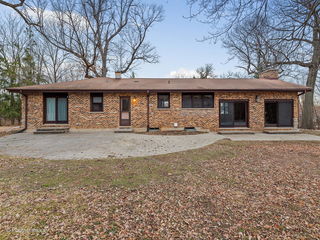 28w671 Stearns Road