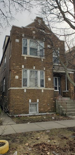 2935 W 38th Place