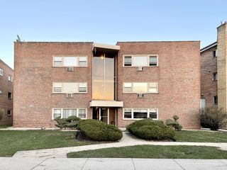 8161 Niles Center Road Unit 3D