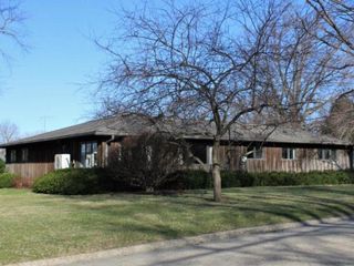 523 Christopher Street