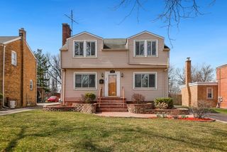 142 N Addison Street