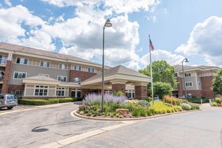 605 Barrington Avenue Unit 146