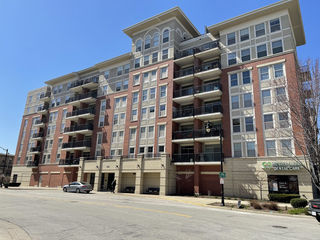 656 Pearson Street Unit 207