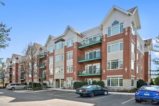 640 Mchenry Road Unit 2-103