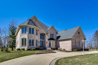 7n480 Hampton Drive