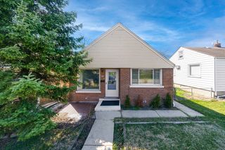 1664 N 39th Avenue