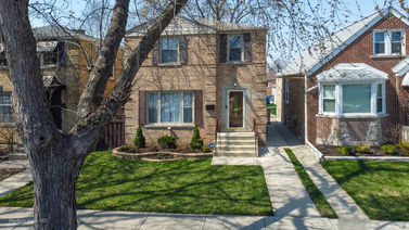 3434 N Oconto Avenue