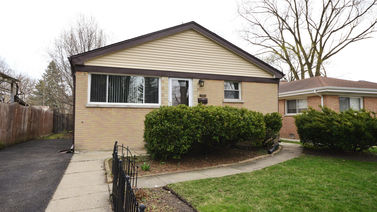 823 Hartrey Avenue