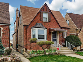 2916 N Meade Avenue