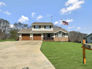 3014 W Greenfield Drive