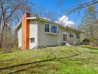 1390 Kenilwood Lane