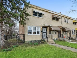 8523 S Racine Avenue Unit A