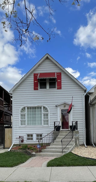 5905 W Iowa Street