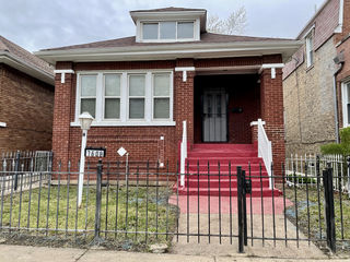 7608 S Morgan Street