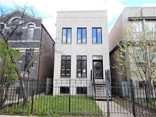 3135 N Spaulding Avenue