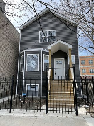 1404 N Keeler Avenue