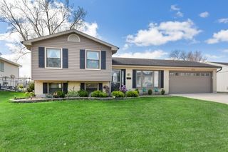 910 Hastings Lane