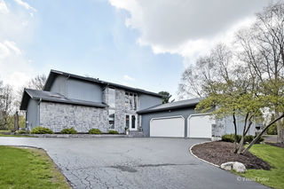 4015 Meandering Way