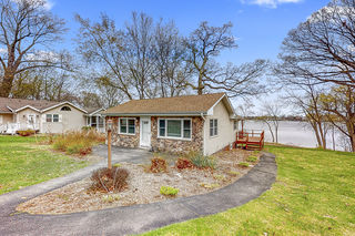 42605 N Woodbine Avenue