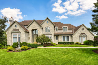 8 York Lake Court