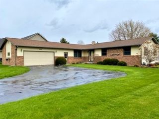 1009 Parkview Drive