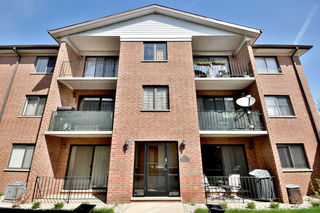8422 W Catalpa Avenue Unit 101