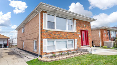 3714 W 76th Place