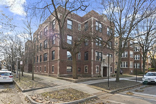 5952 N Lakewood Avenue Unit 1E