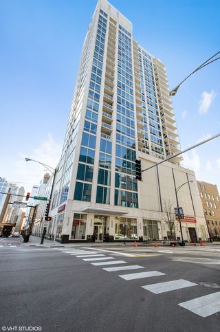 757 N Orleans Street Unit 908