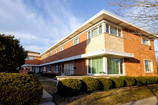 3950 W Glenlake Avenue Unit H