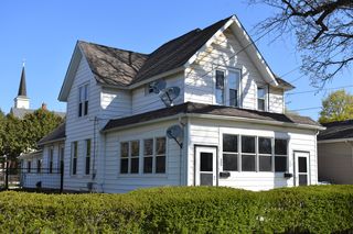 220 E Lincoln Avenue
