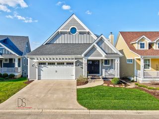 14 Waterside Way