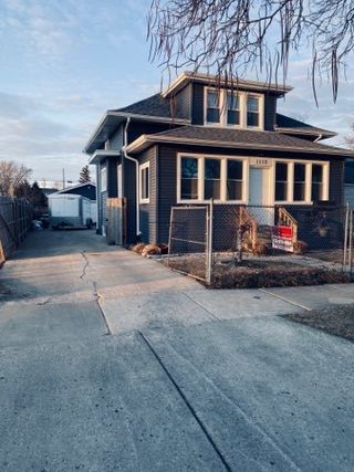 1110 Grand Boulevard
