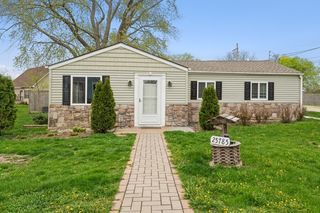 25785 W Arcade Drive N