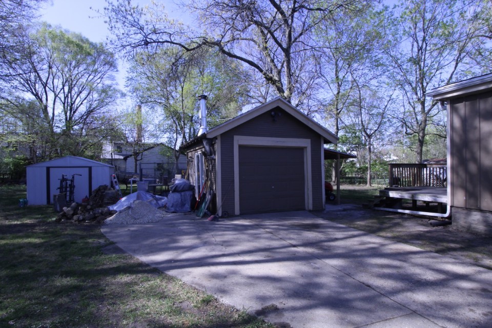 2614 Lawndale Ave, Rockford, IL 61101 Estately 🧡 MLS 11071964