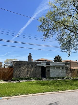 12223 Longwood Drive