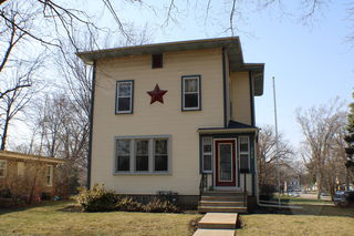303 E Avenue
