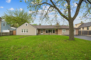 7116 W 74th Street