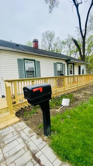 2160 E Sauk Trail