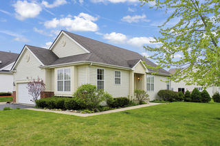 52 W Vandermeer Drive