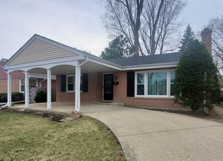 504 N Redfield Court