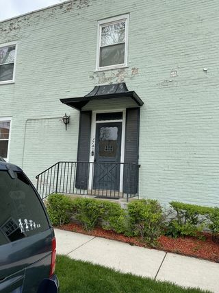 1740 W 95th Place Unit 1
