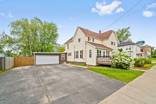 240 Peru Street