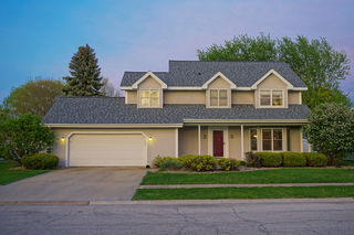 450 Meadows Road N