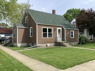 292 N Oak Street