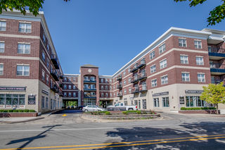 10 N Lake Street Unit 211