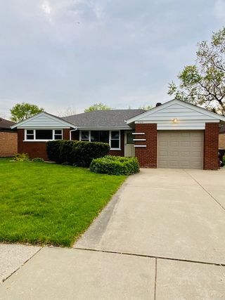 4104 Arnold Place