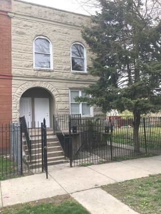 3427 W Fulton Boulevard