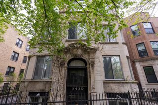 3430 N Elaine Place Unit 5