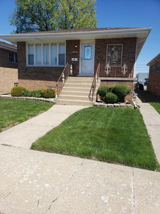351 Hoxie Avenue